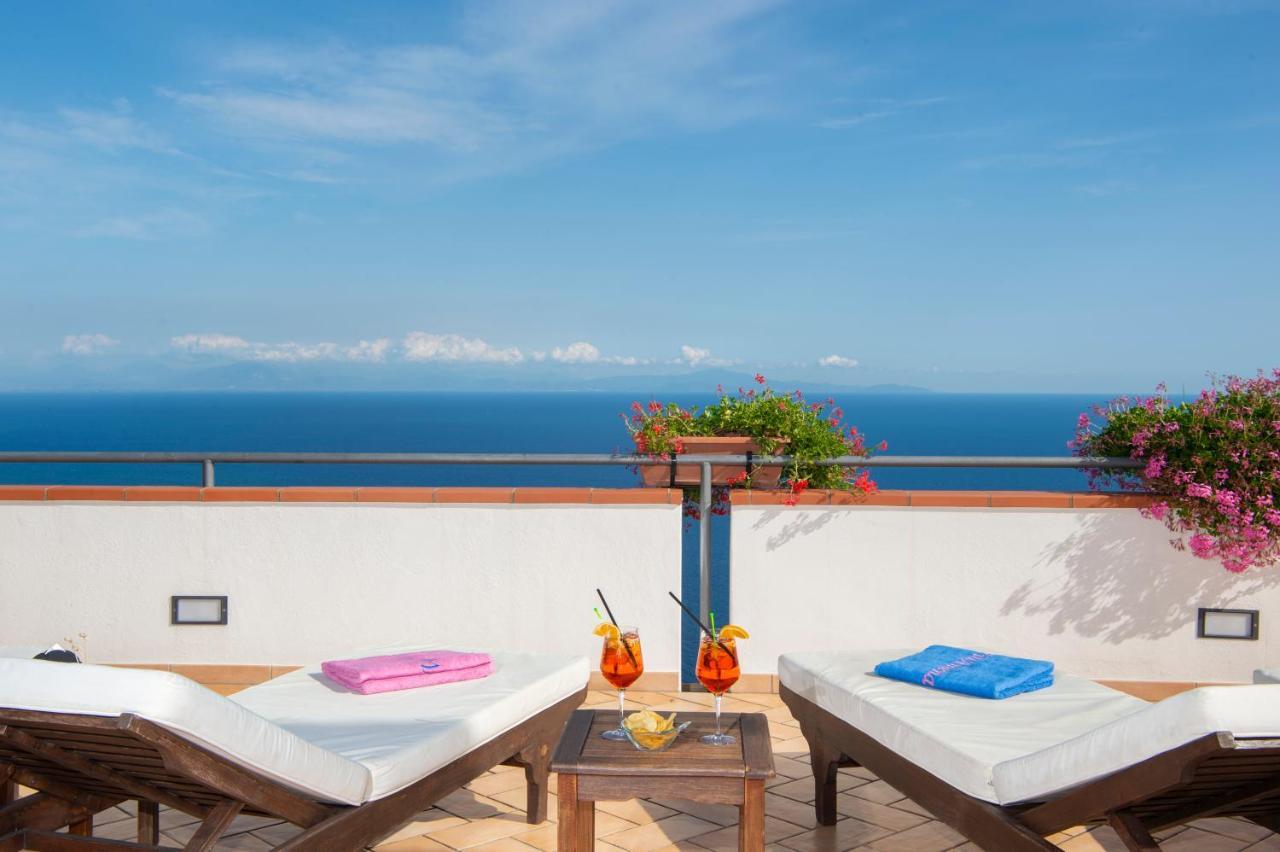 Villamena Furore Exterior photo