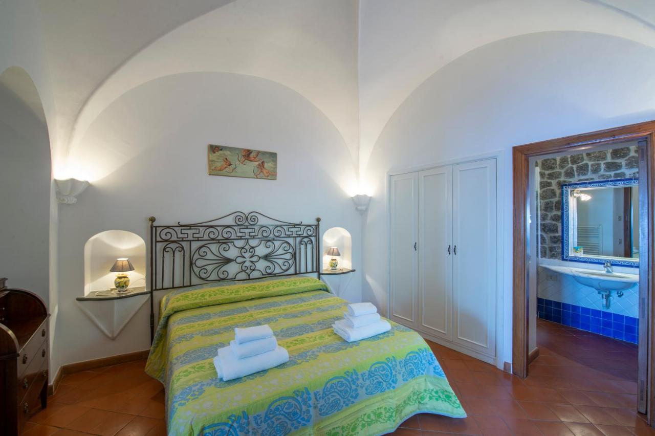 Villamena Furore Exterior photo